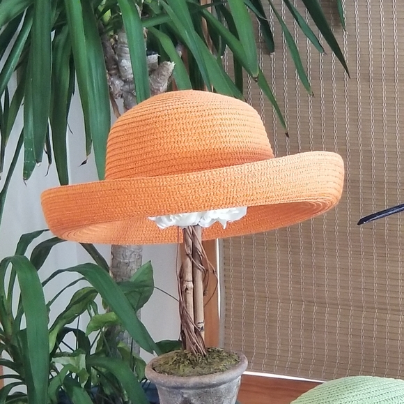 NWT HATS 3 COLORS - Picture 3 of 8